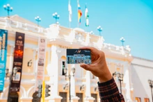 El Teatro Municipal viaja en las manos de los caleños
