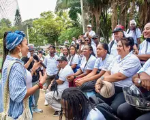 Uramba llegó al barrio Siete de Agosto con deporte, inclusión y atención institucional