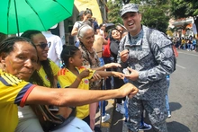 Cali rindió homenaje a la Fuerza Pública con el tradicional desfile del Día de la Independencia