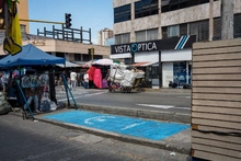 Zonas azules en el centro de Cali: la huella de los espacios públicos recuperados tras la ocupación indebida