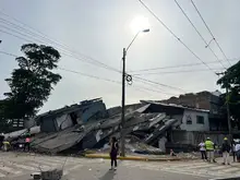 Organismos de socorro y autoridades hacen un llamado a mantener el silencio y despejar las zonas de rescate