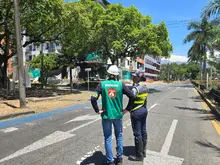 Se mantienen los cierres viales para facilitar atención de organismos de socorro