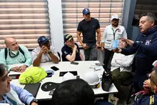 Alcalde Eder acompaña a familias que se encuentran en el HUV y conocer el avance de las labores