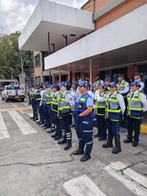 Reguladores de tránsito, brindan apoyo solidario en medio de la emergencia