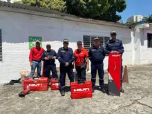 Secretaría de Participación Ciudadana gestiona apoyo de Hilti para fortalecer a Bomberos de Cali luego del sismo
