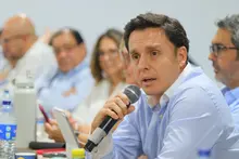 Alcaldía articula trabajo conjunto con el sector asegurador para agilizar atención a afectados por el sismo en Cali