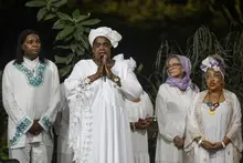 Entre alabaos, arrullos y oraciones, el Festival de Música del Pacífico Petronio Álvarez  rindió homenaje a las víctimas del terremoto