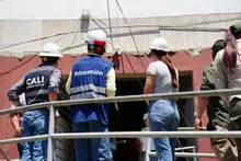 Alcalde Alejandro Eder visita instituciones educativas afectadas por el sismo; más de 240 sedes resultaron con daños