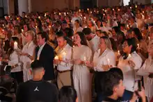 Cali encendió miles de velas como homenaje a las víctimas del terremoto