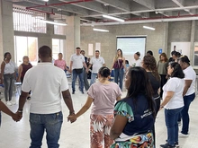 Más de 100 docentes participan en jornadas de sanación y bienestar emocional