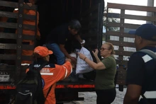 La ayuda comienza a llegar al barrio La Flora: un respiro para los afectados por el sismo