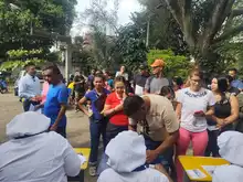 Alcaldía de Cali Inicia entrega de canastas “PAE en casa” para estudiantes de instituciones educativas afectadas por el sismo