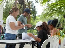 A 20 días del terremoto, las ayudas continúan llegando a las familias damnificadas