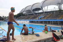 El deporte vuelve a las piscinas Alberto Galindo: nadadores y sus familias retoman entrenamientos