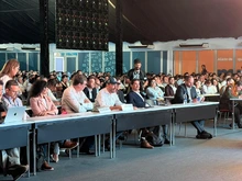 Más de 4.000 personas asistieron al primer día del Congreso Fenavi 2026, uno de los eventos que reactiva a Cali tras el terremoto