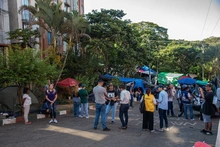 Altos de Santa Elena: la Alcaldía mantiene atención permanente a cerca de 2.000 personas afectadas por el terremoto
