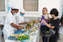 “Canasta PAE” llega a 27 sedes educativas y beneficia a 18.069 estudiantes que reciben clases en casa