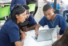 Cali impulsa la ciencia y la tecnología en las aulas con el inicio de la estrategia ‘Tripulación STEM’