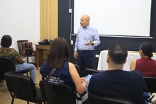 Alcaldía de Cali fortalece el acompañamiento emocional a familias afectadas por el terremoto: huéspedes del Hotel Boulevard del Río recibieron un taller de duelo