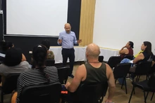 Alcaldía de Cali fortalece el acompañamiento emocional a familias afectadas por el terremoto: huéspedes del Hotel Boulevard del Río recibieron un taller de duelo