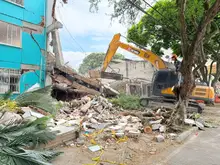 Inició la demolición de edificios afectados por el terremoto en Cali