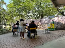 “Vístete de Esperanza, Vístete de Colombia”, la campaña donde la solidaridad se convierte en ropa nueva para las familias damnificadas por el terremoto