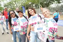 Gran movimiento durante la primera entrega de kits para la Carrera ‘Cali Somos Todos 5K’