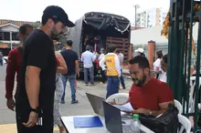 Con asistencia humanitaria y rondas de seguridad, la Alcaldía de Cali continúa acompañando a las familias evacuadas de La Flora por el terremoto