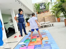 El juego, la escucha y la esperanza: así se transforma la vida de la niñez y las familias damnificadas en los hoteles de Cali