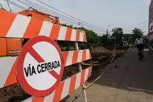 Alcaldía de Cali pavimenta vías que estaban “a medias” en el barrio Santa Anita; cinco tramos serán reparados con concreto rígido