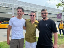Rigoberto Urán recibe en Cali a Peter Sagan, Rui Costa y Óscar Sevilla, entre varias de las figuras que llegan para el Giro de Rigo