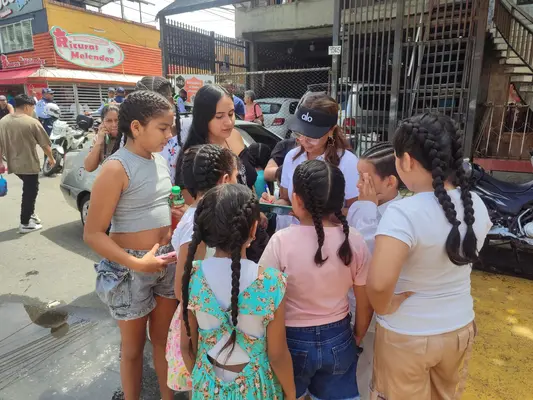En la feria de servicios ‘Volvamos a mi Cali bella’, la Secretaría de Educación presentó las diferentes ofertas educativas y cupos disponibles para la comuna 18
