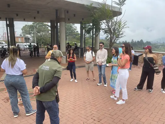 Periodistas españoles quedaron maravillados con Cristo Rey: destacaron el manejo del Dagma en este ecoparque