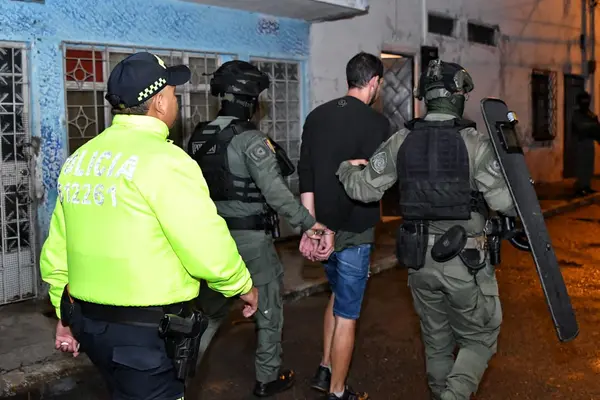 Les llegó la hora: alcalde Eder acompañó operativo contra estructuras criminal “Los Monarcas” durante la madrugada