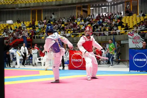 Cali recibe a los mejores talentos del taekwondo regional en un fin de semana de alto nivel competitivo