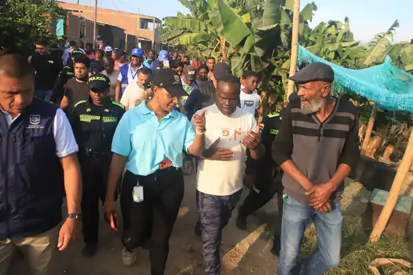 Alcaldía de Cali adelanta diligencia de restitución en Brisas de las Torres