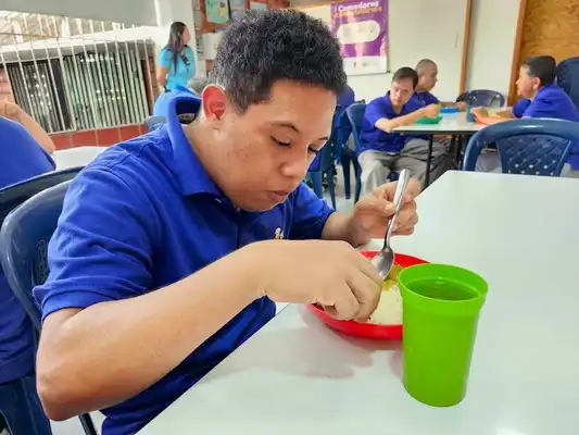 El legado de los comedores comunitarios que transforman vidas en Cali