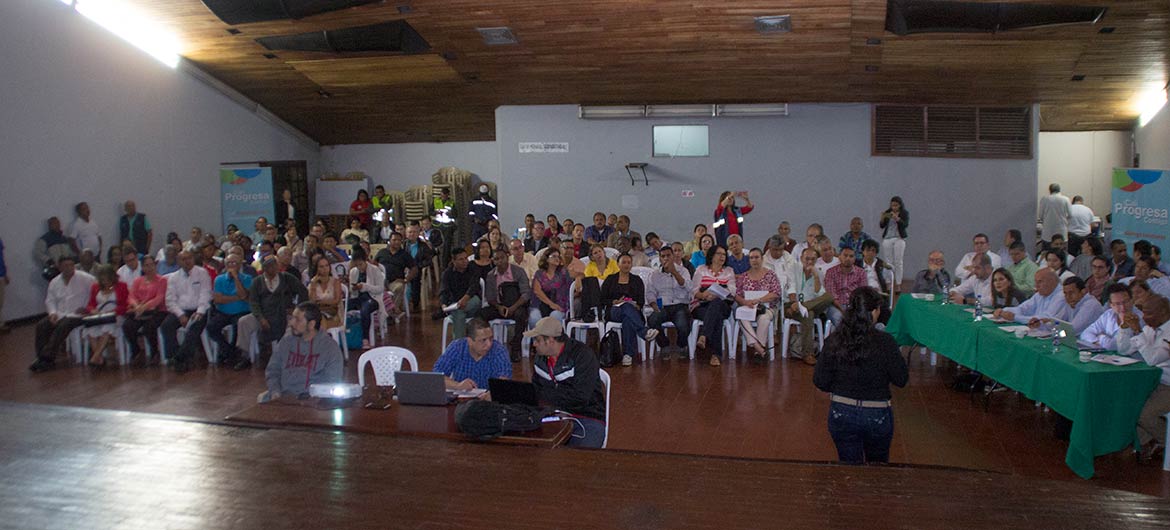 Cuarta visita del Alcalde a la comuna 4 Cuarta visita del Alcalde a la comuna 4