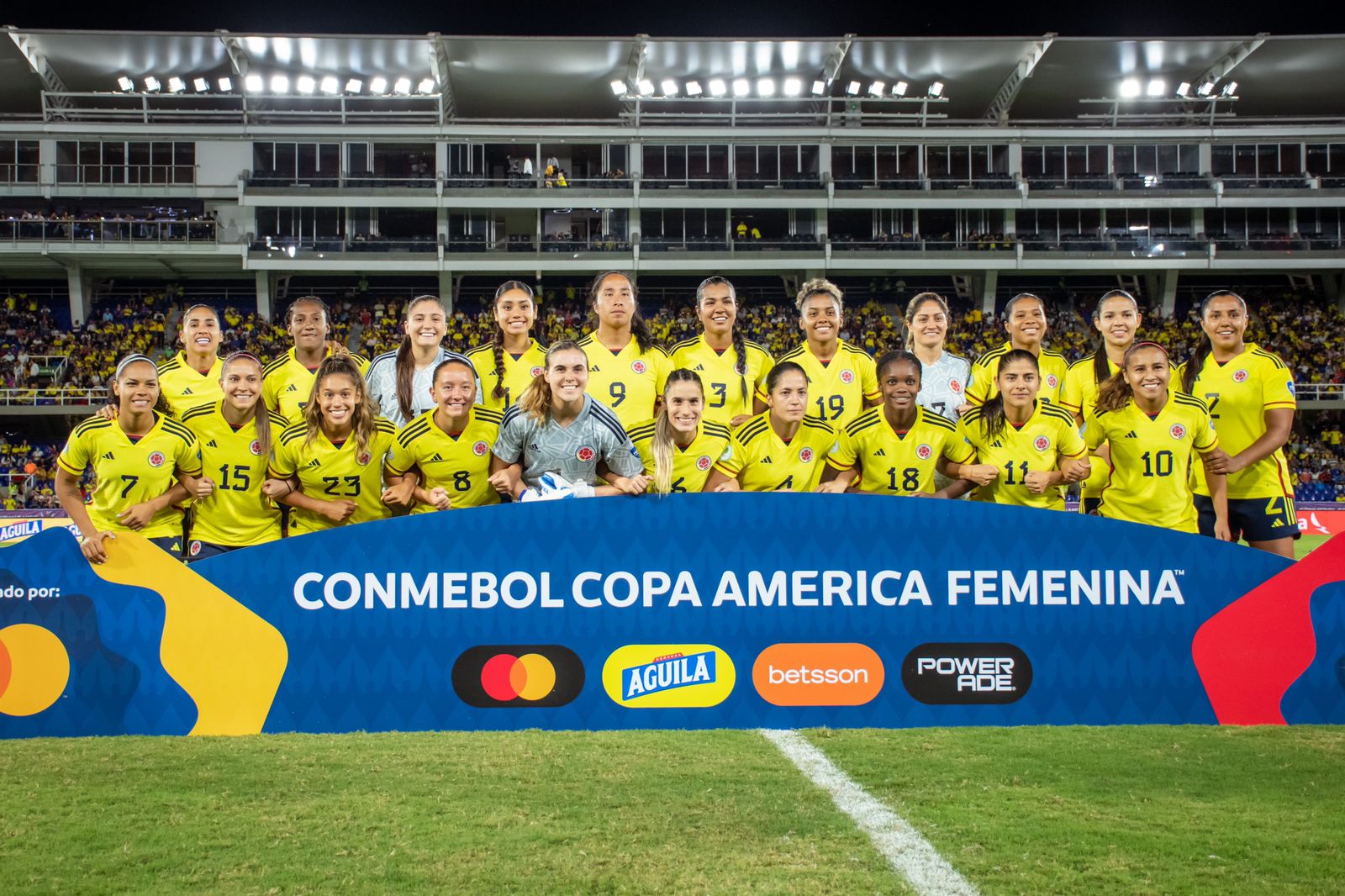 Con presidente de Fifa a bordo, Cali prepara una gran fiesta de despedida a la selección Colombia de fútbol femenino Con presidente de Fifa a bordo, Cali prepara una gran fiesta de despedida a la selección Colombia de fútbol femenino