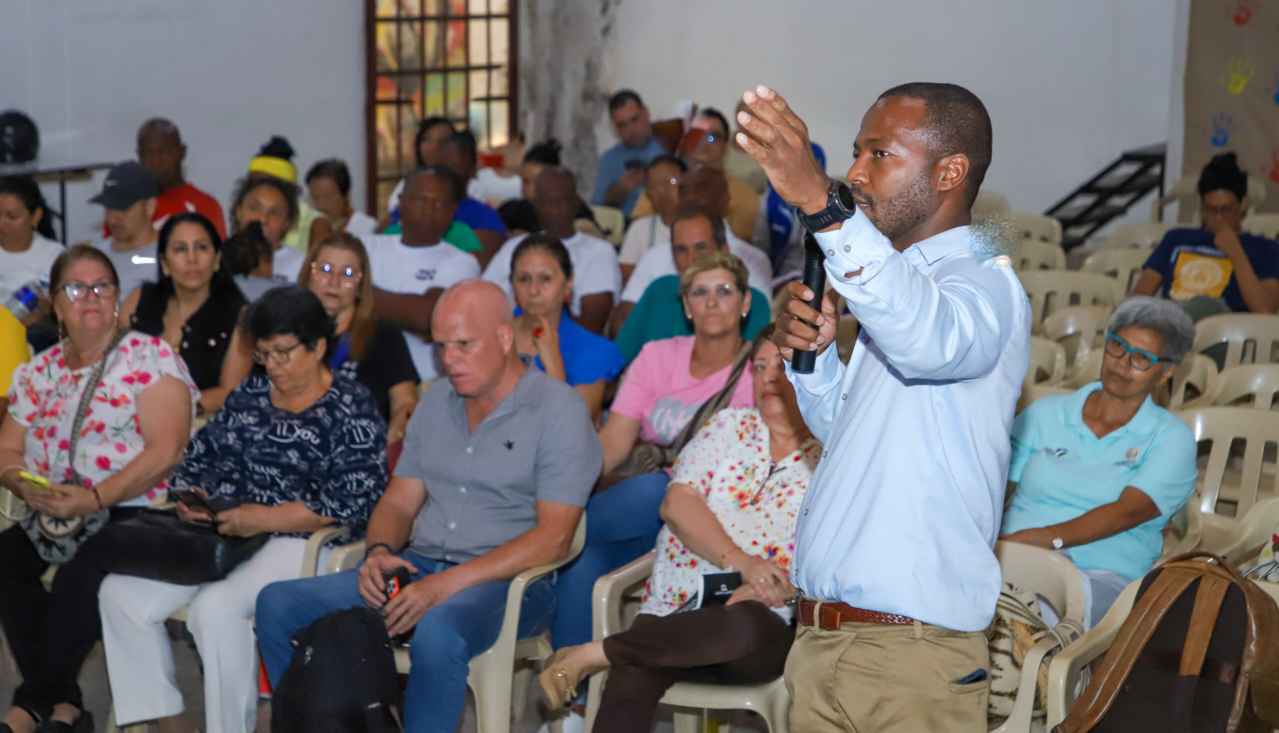 De nuevo, la DIAN asesora a organismos comunales para expedición del Registro Único de Beneficiarios (RUB) De nuevo, la DIAN asesora a organismos comunales para expedición del Registro Único de Beneficiarios (RUB)