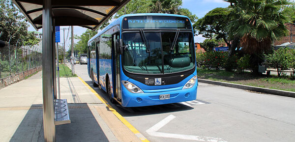 Metrocali ha instalado 44 aparatos solares en paradas del MIO, que ...