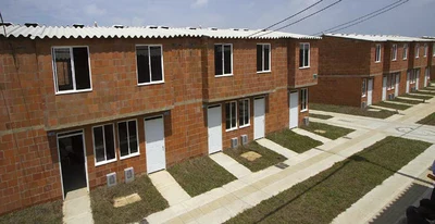 Administración Municipal prosigue acompañamiento a beneficiarios de Llano Verde