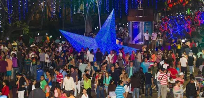 Desde el Paseo de la Avenida Colombia, miles de caleños ya ven la luz de un nuevo cielo