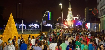 Mercadillo Navideño abrió sus puertas al público caleño