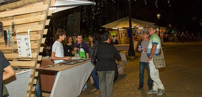 Mercadillo Navideño, un paseo para degustar el alumbrado de Cali