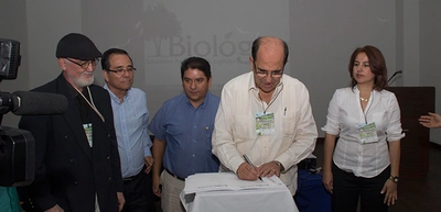 Alcalde de Cali insta por esfuerzos para proteger el medio ambiente y el recurso hídrico