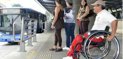 Culmina ciclo de cine para personas discapacitadas
