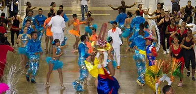 1200 bailarines ajustan sus últimos pasos para el Salsódromo, en la Feria de Cali