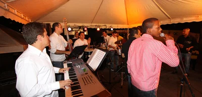 De variada programación artística y musical se disfruta en la Feria de Cali