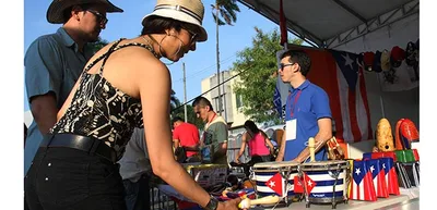 Coleccionistas extranjeros pusieron a gozar a todos en el encuentro de melómanos